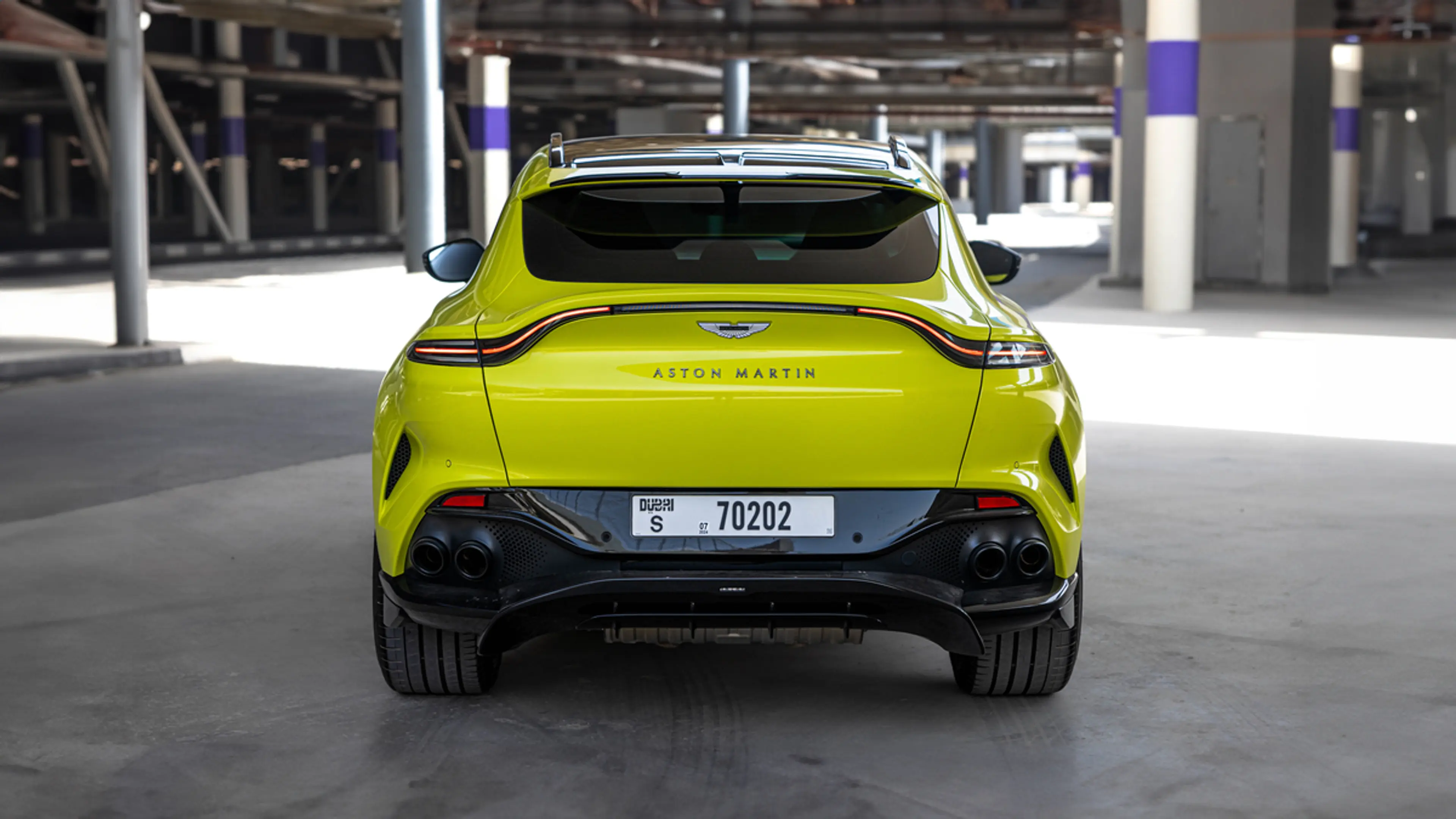 Aston Martin DBX 707 4