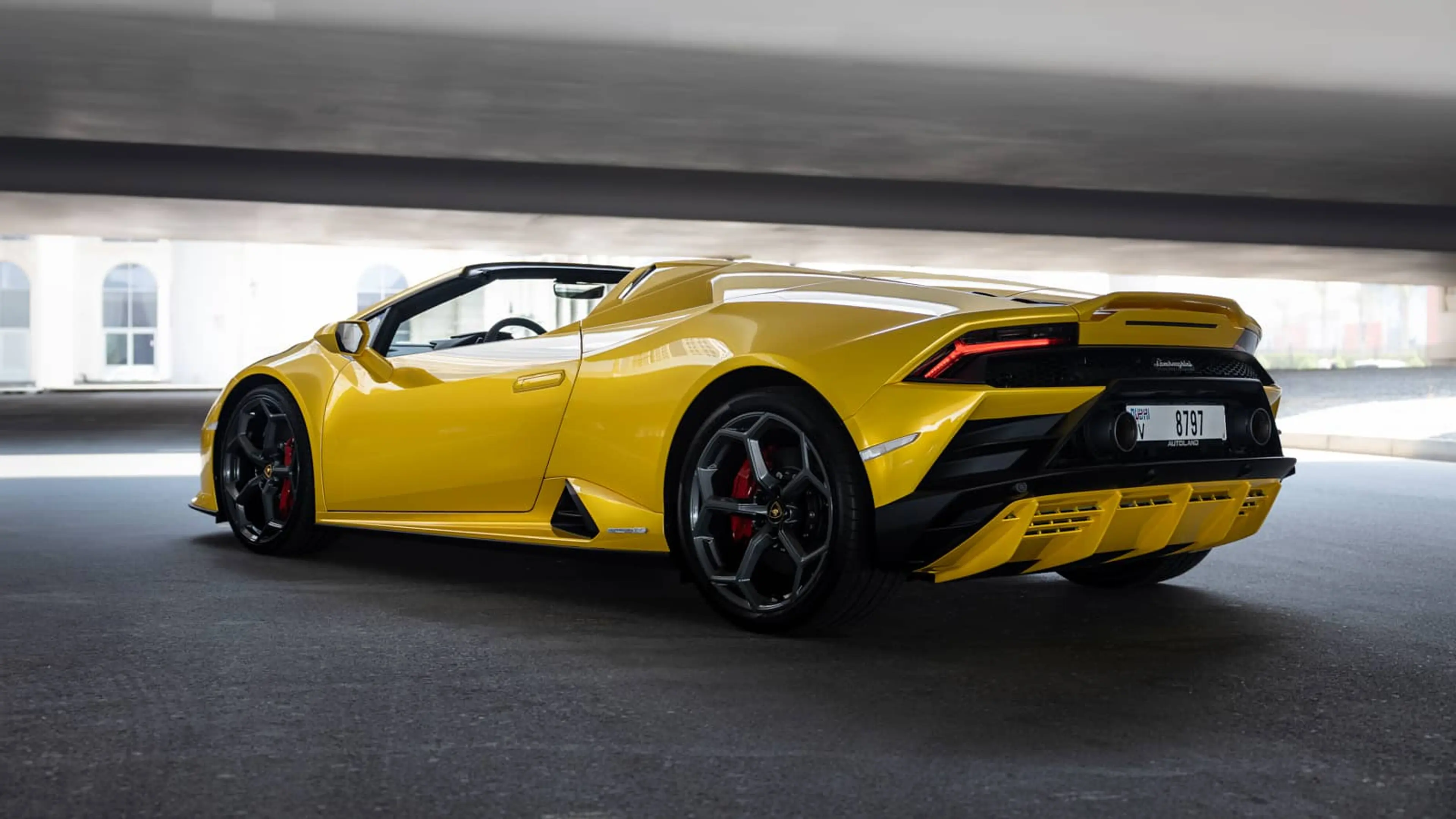 Lamborghini Huracan Evo Spyder Yellow 2