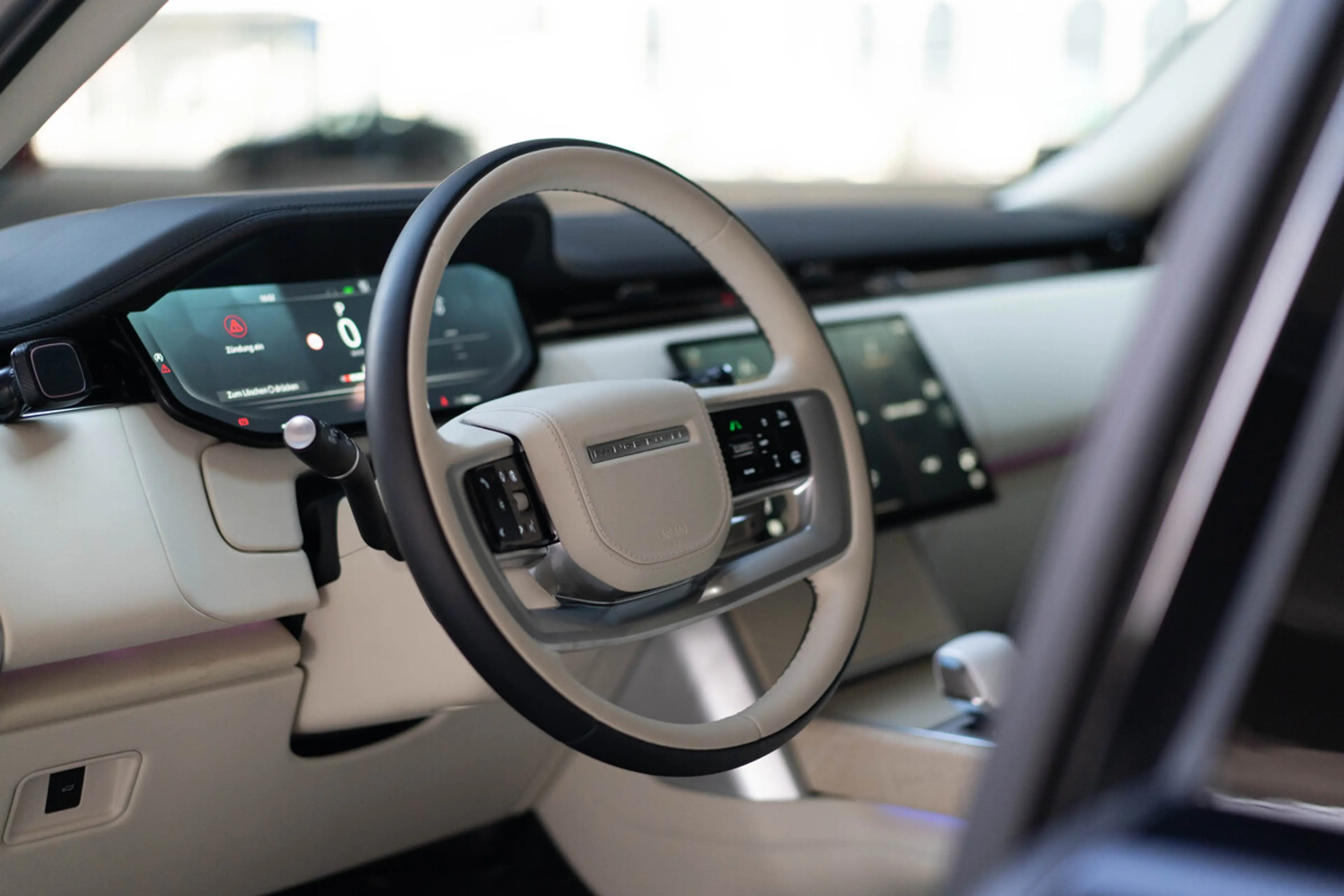 Range Rover Vogue SV 3