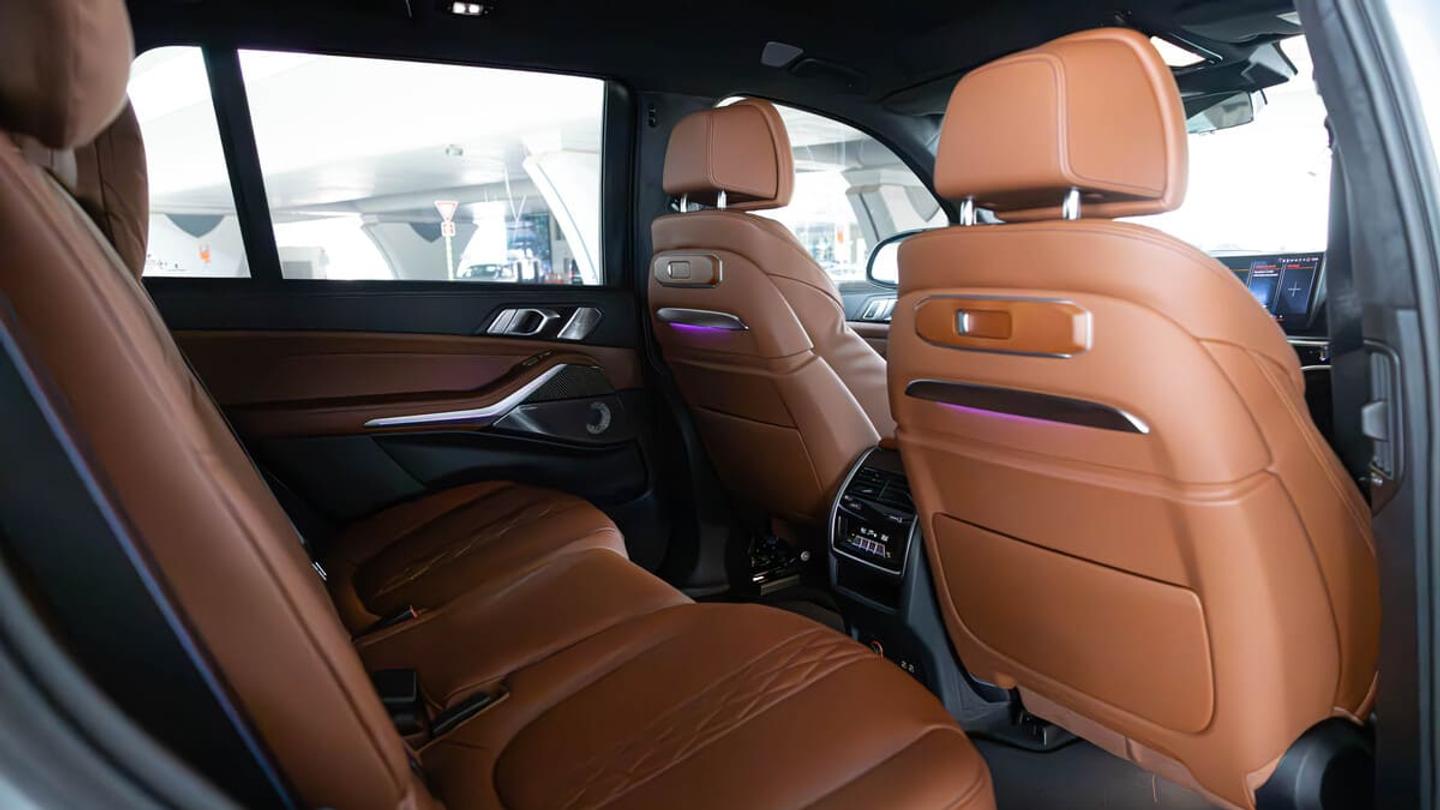 BMW X7 M60i 4