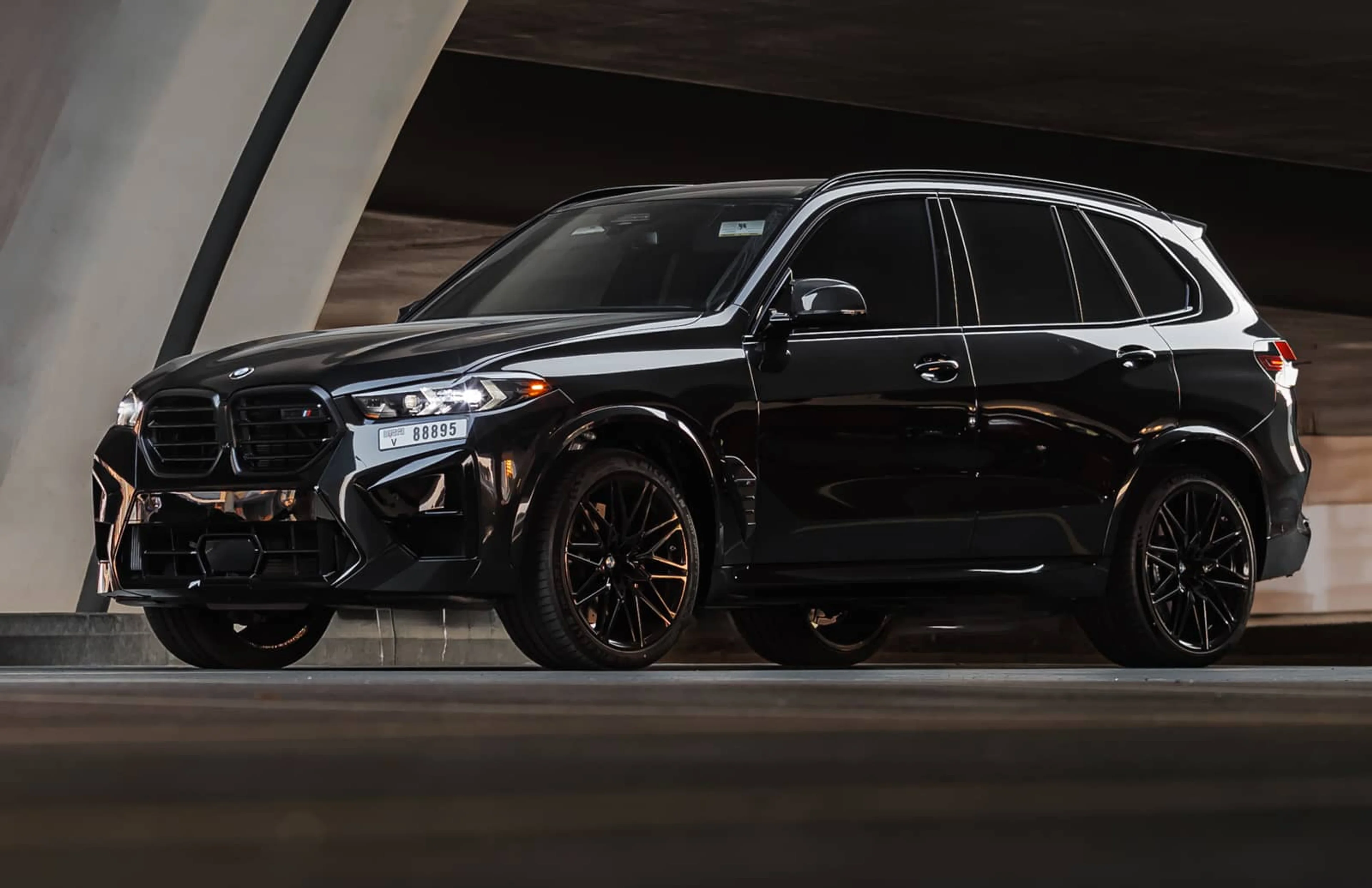 BMW X5M 2025 1