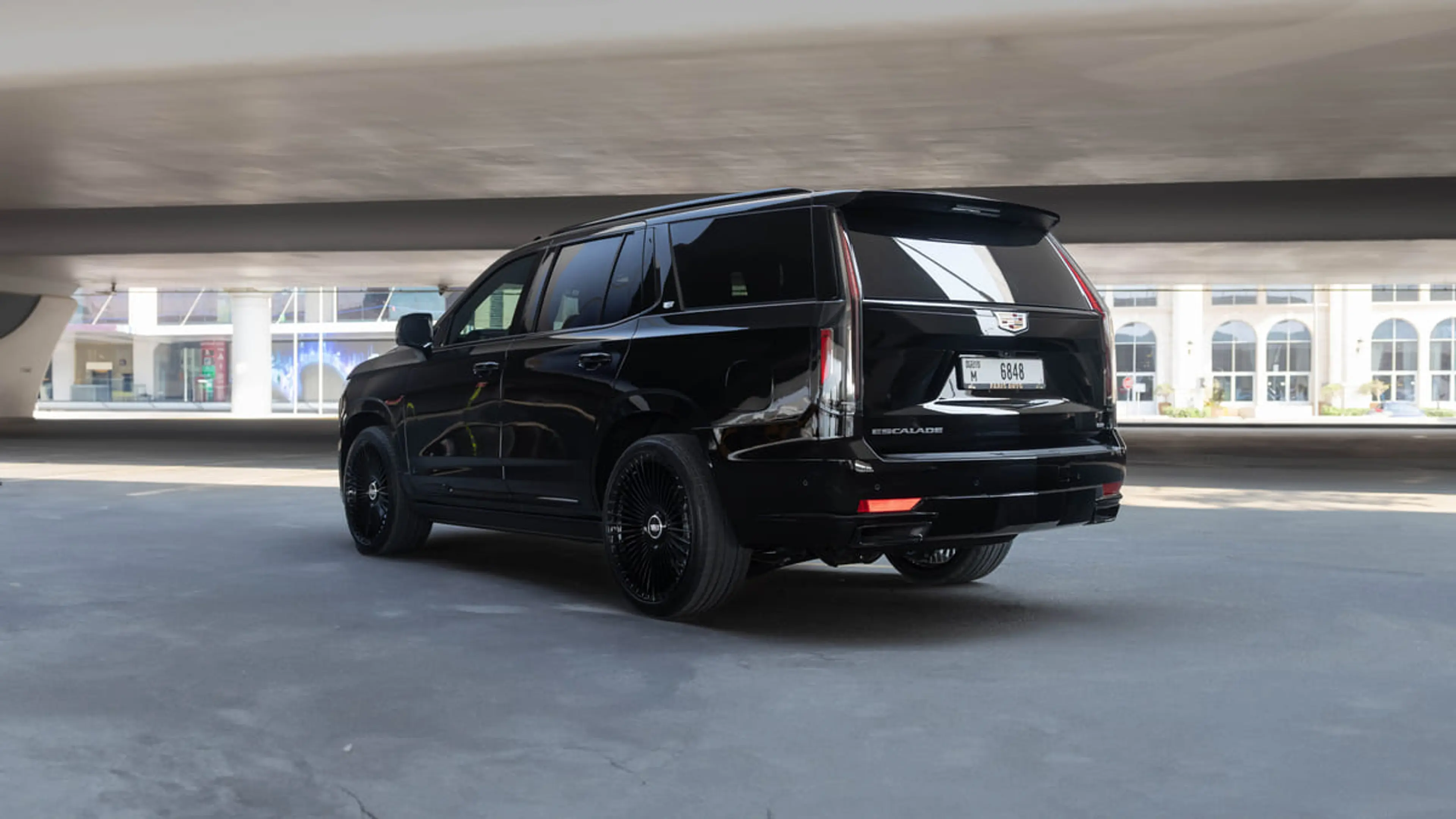 Cadillac Escalade 2