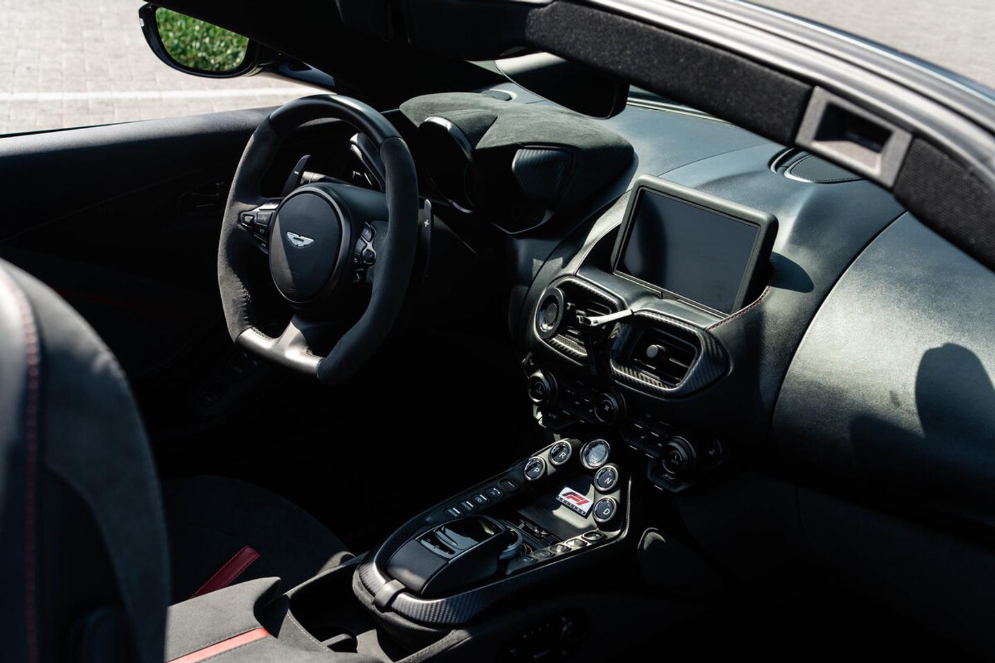 Aston Martin Vantage 3