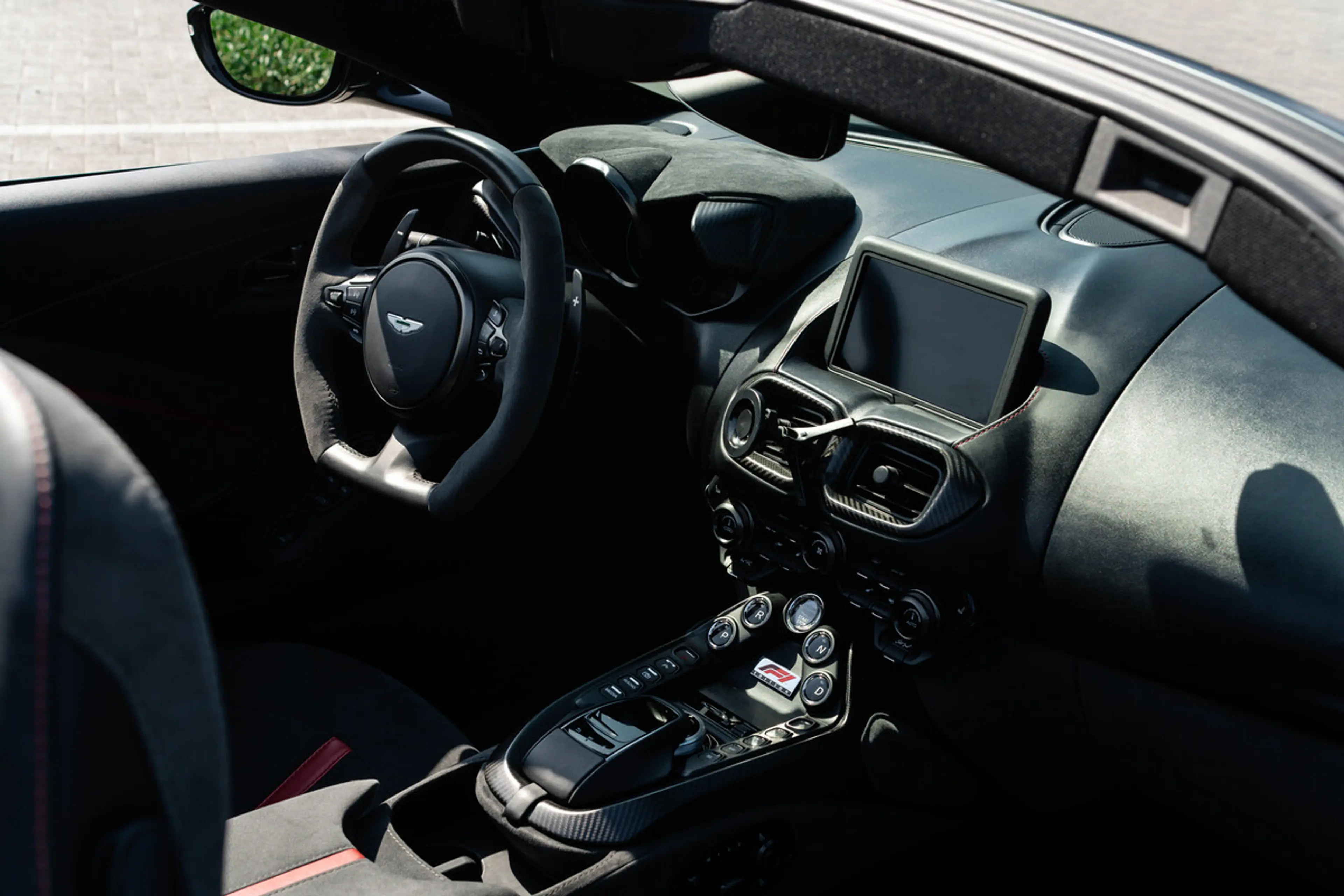 Aston Martin Vantage 3