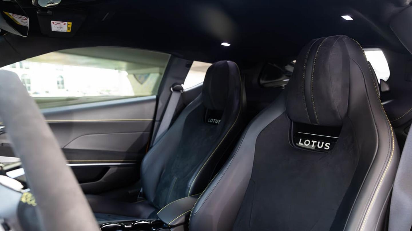 Lotus Emira 4