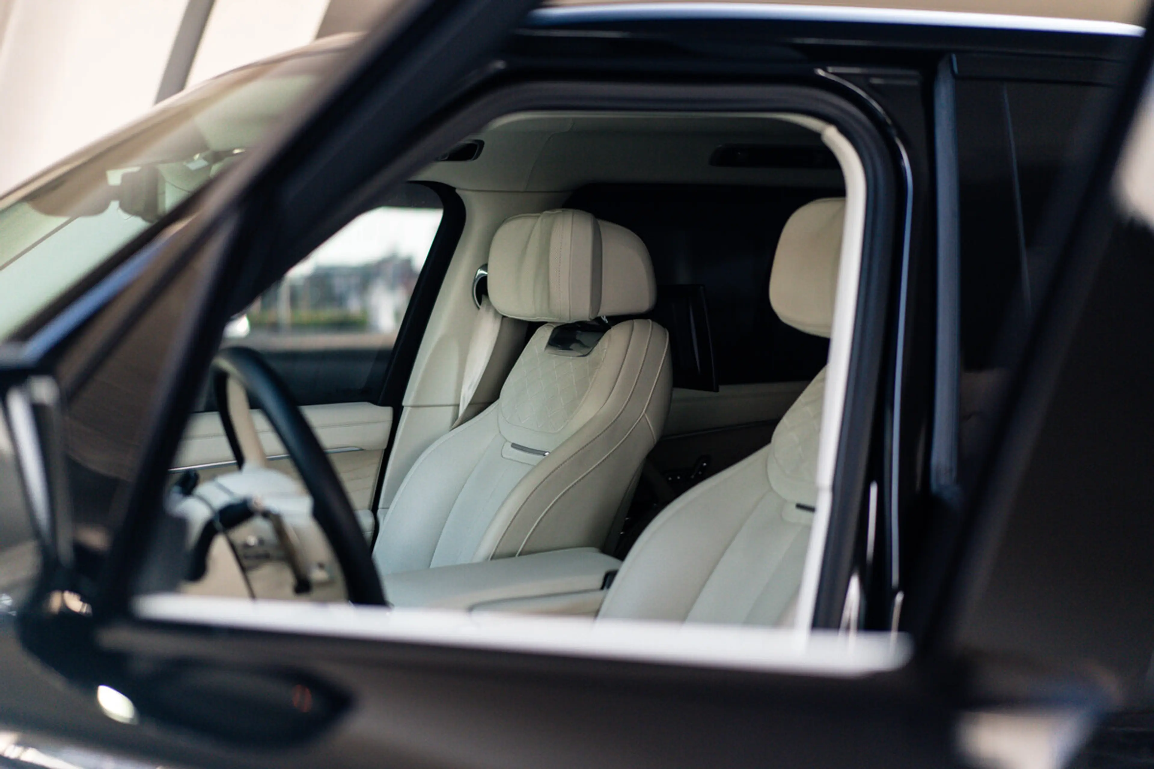 Range Rover Vogue SV 4