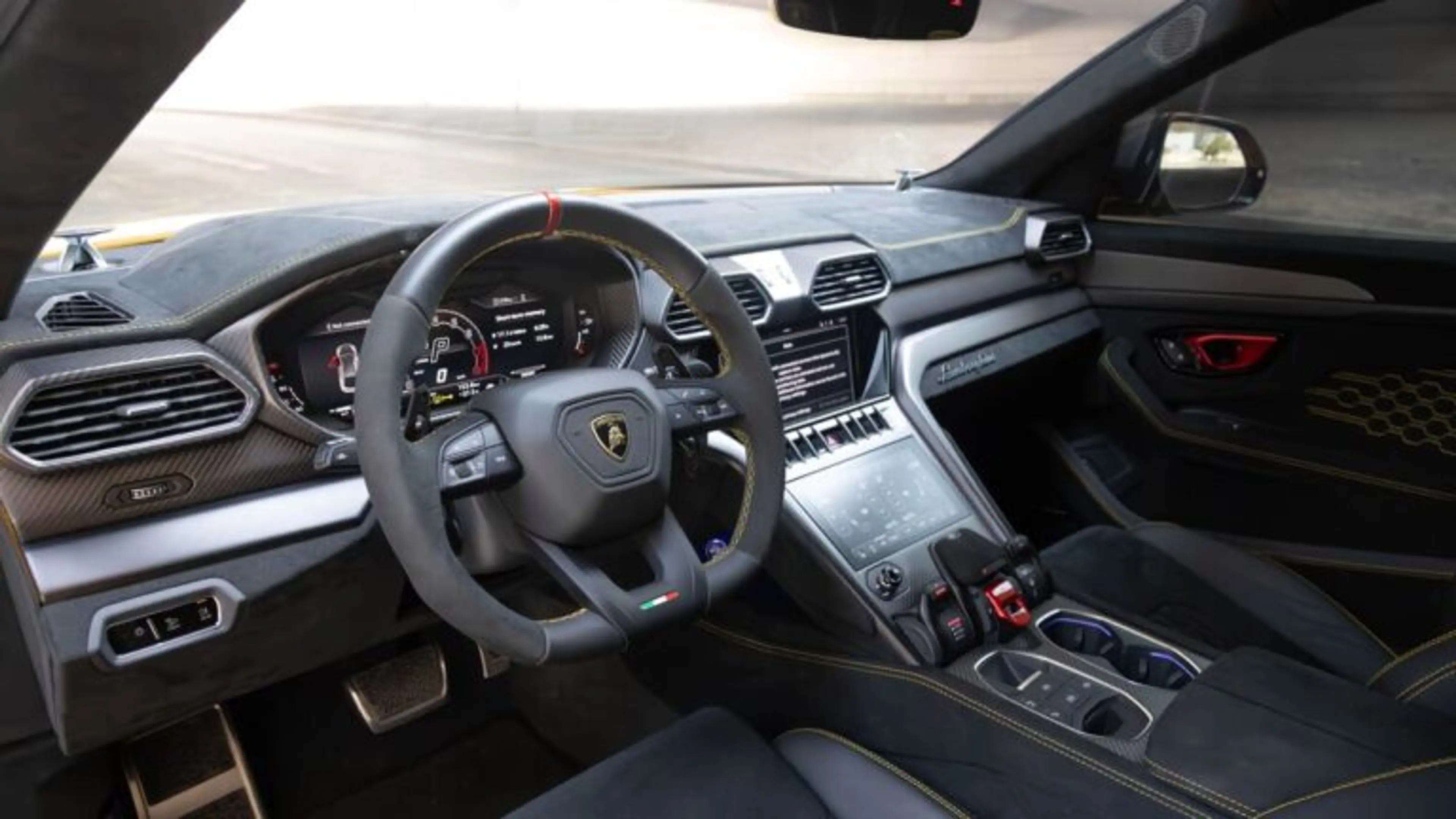 Lamborghini Urus Performante 4