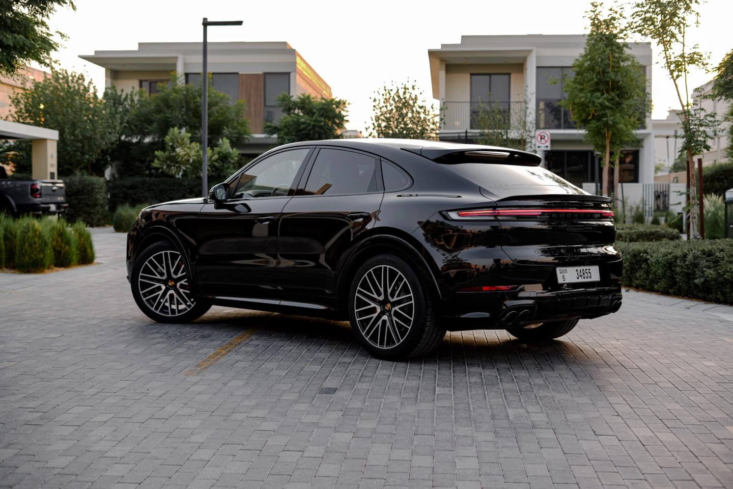 Porsche Cayenne GTS 2