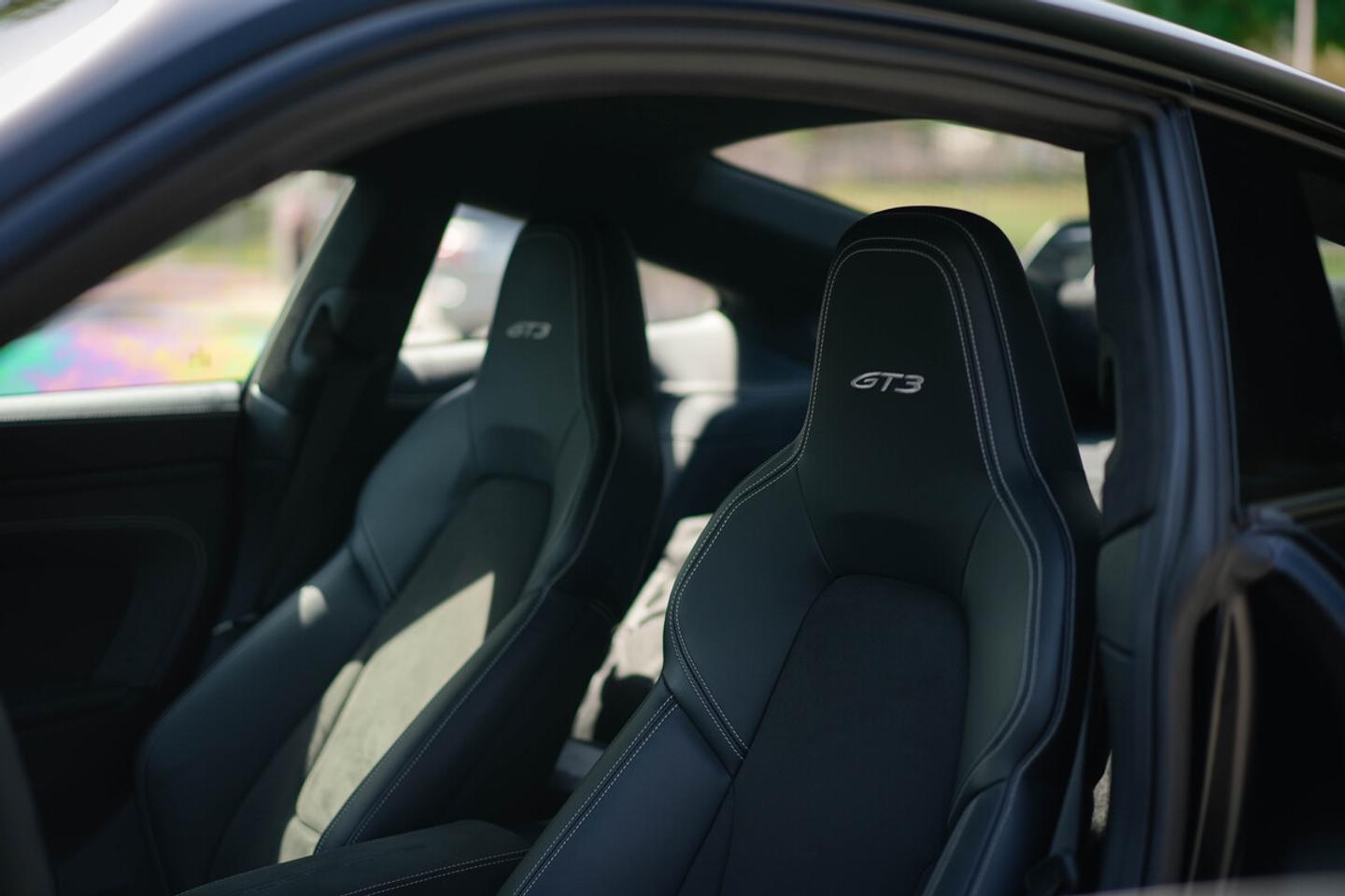 Porsche 911 GT3 4