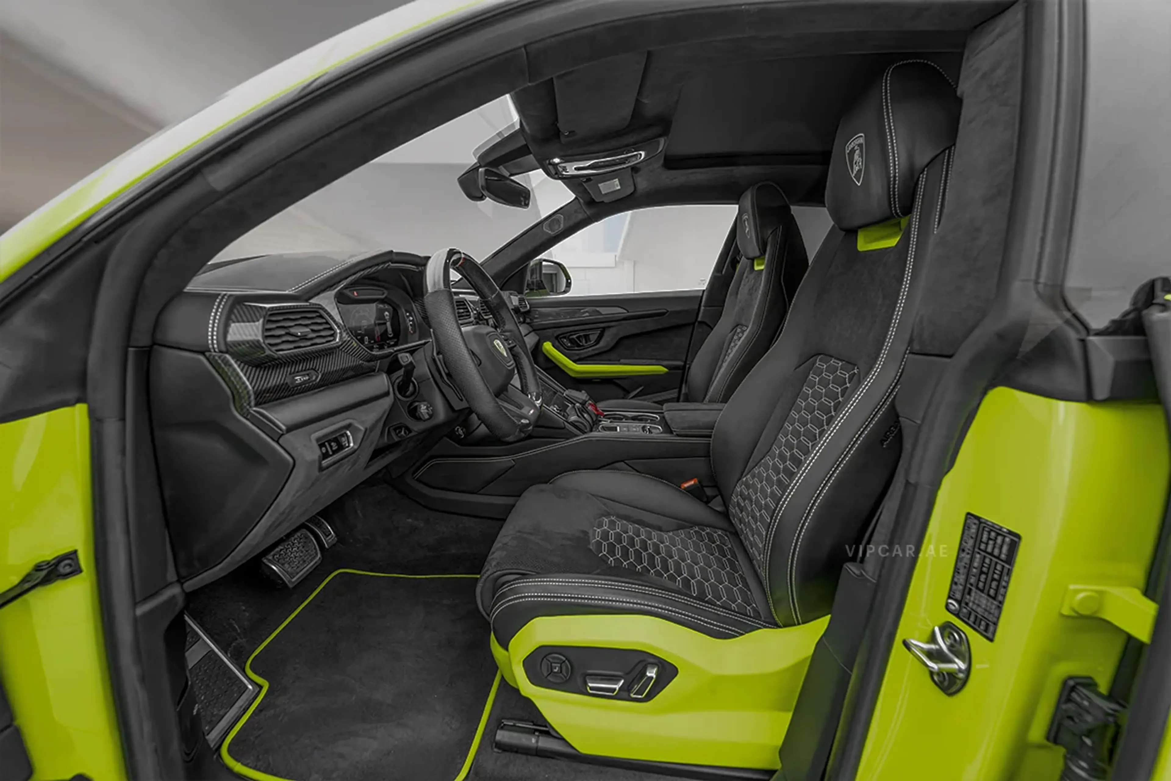 Lamborghini Urus S 4