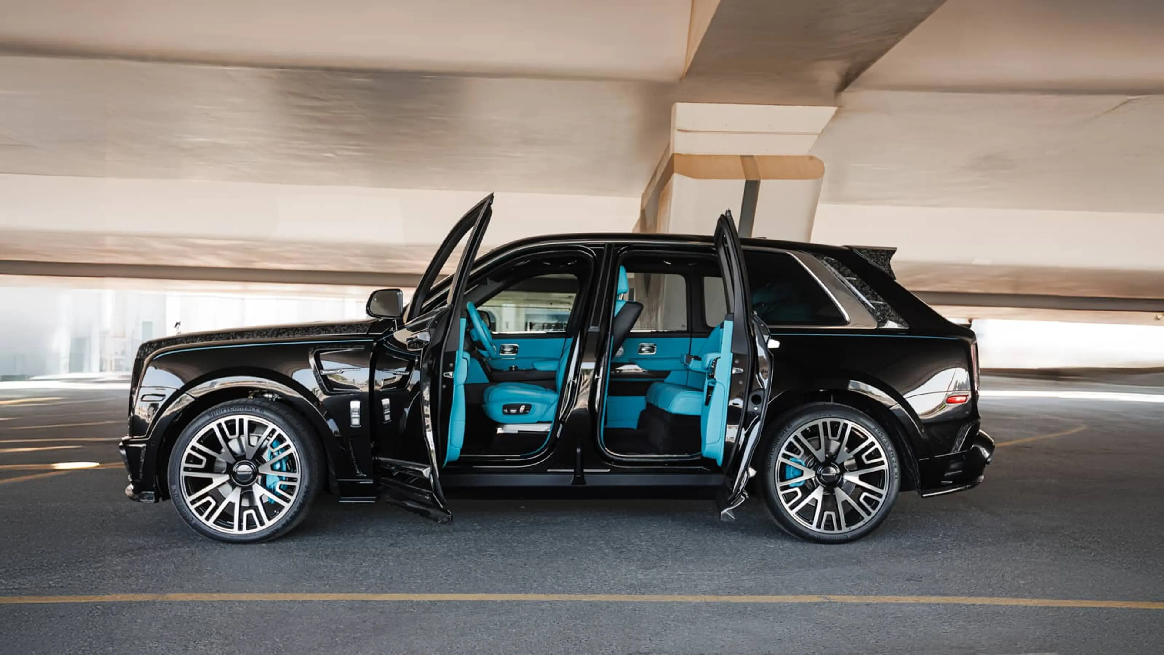 Rolls Royce Cullinan Mansory 4