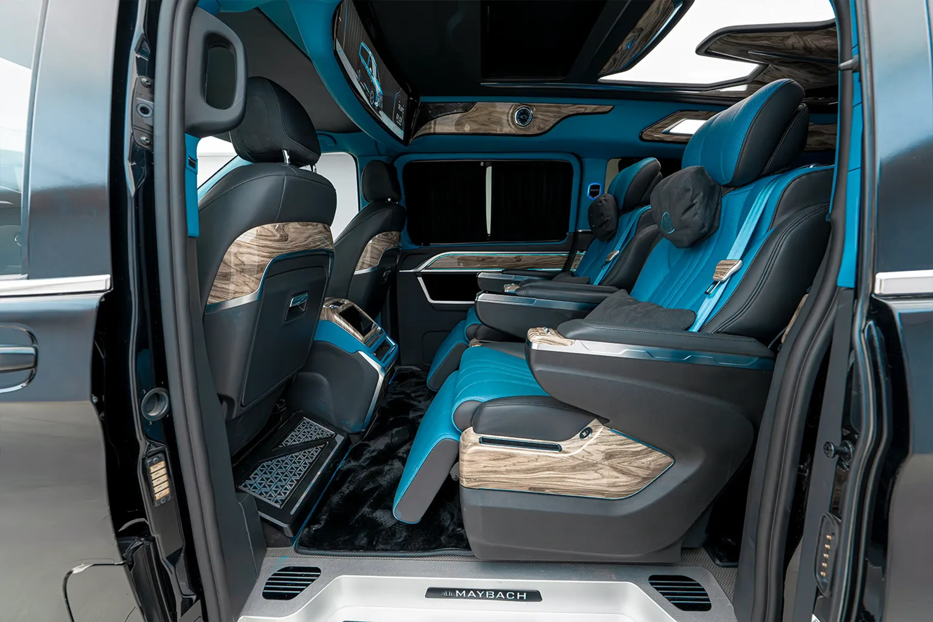 Mercedes V-Class Maybach 5