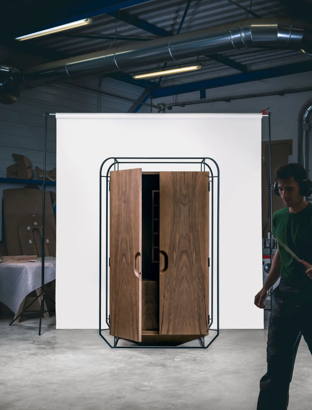 Gregoire de Lafforest, armoire Exo