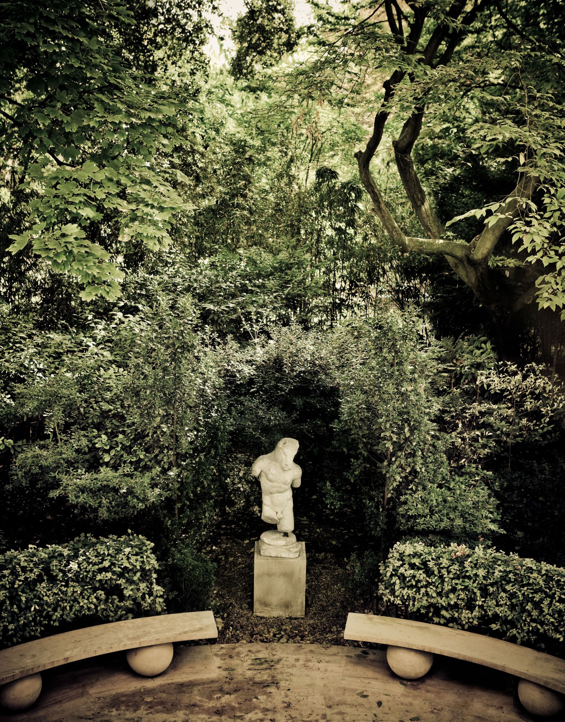 Yves Saint Laurent, Paris