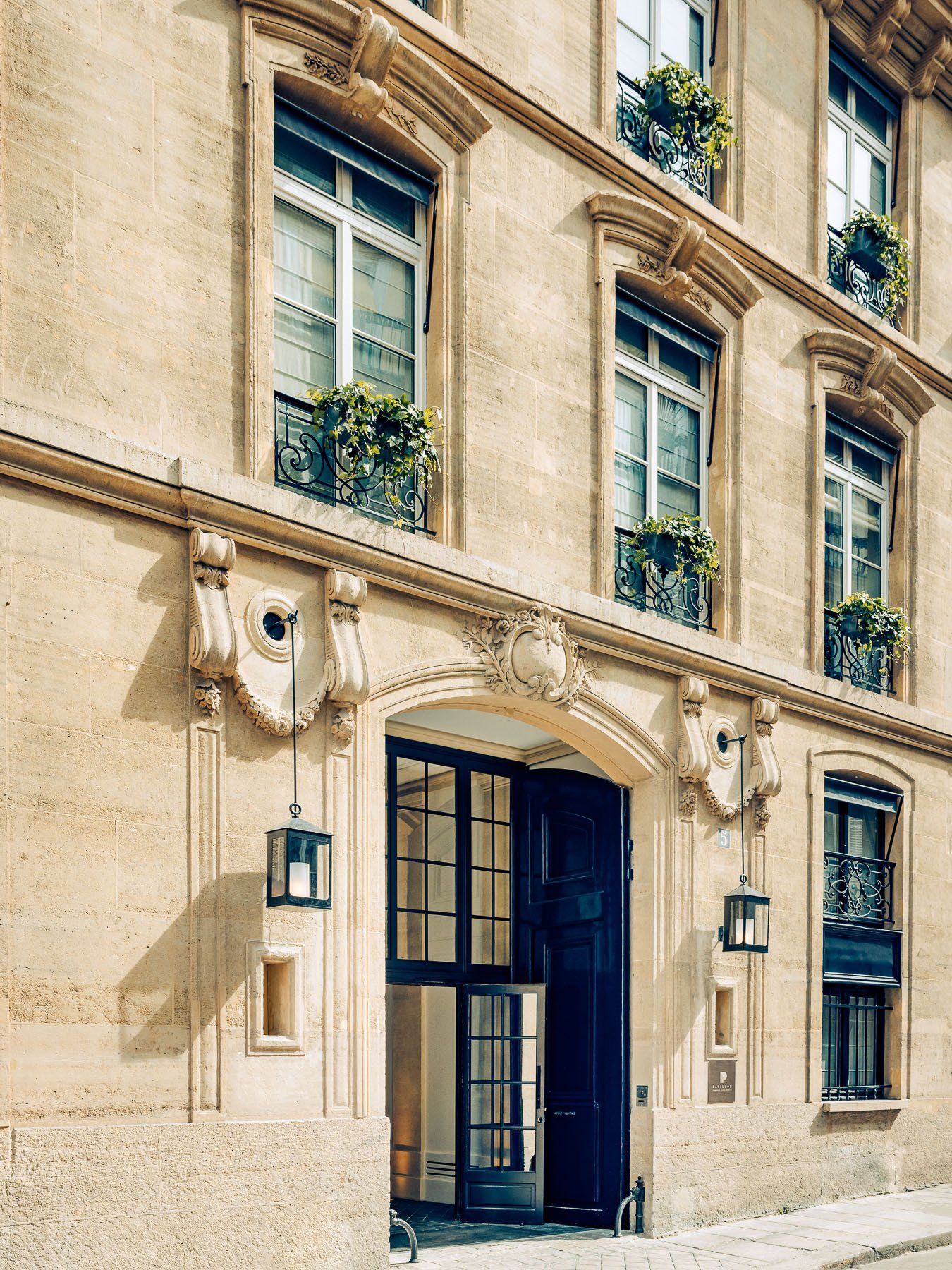 jerome-galland-pavillon St Germain-LNB-007-11042022.jpg