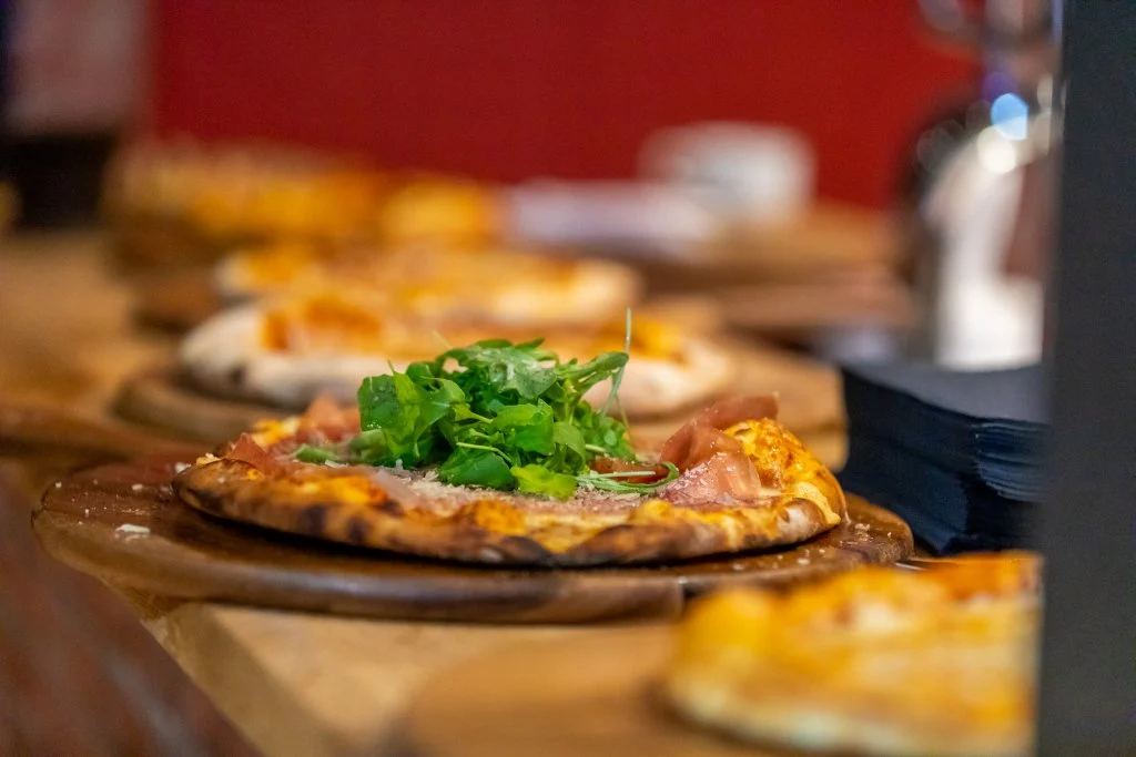 Pizzur á leið út