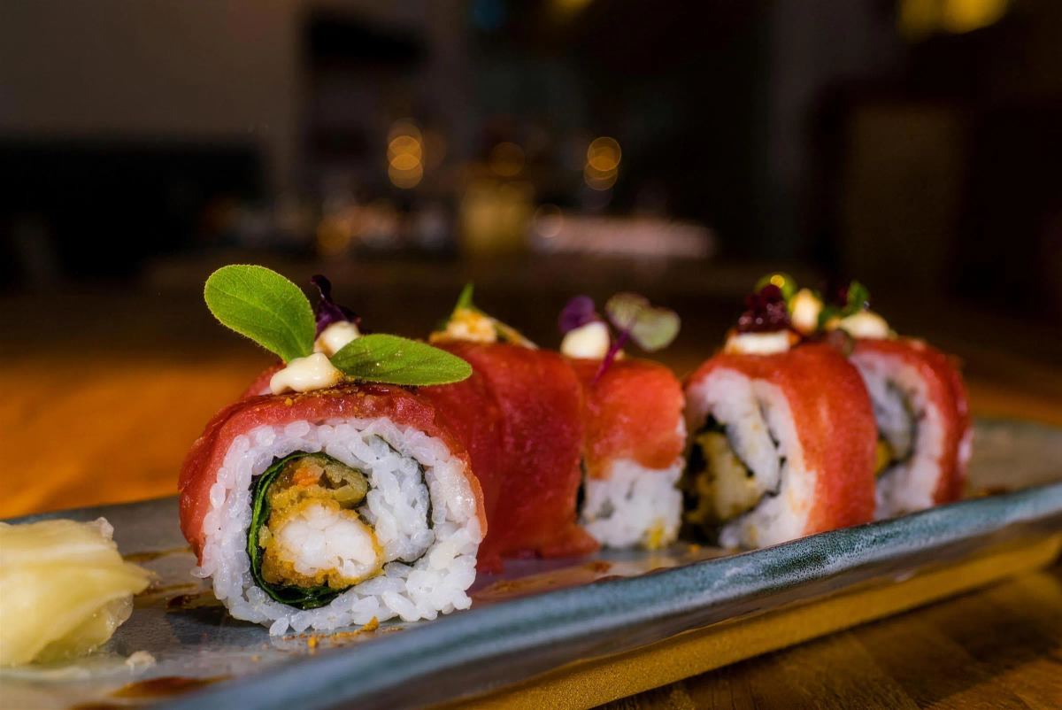 Toppaðar sushi-rúllur
