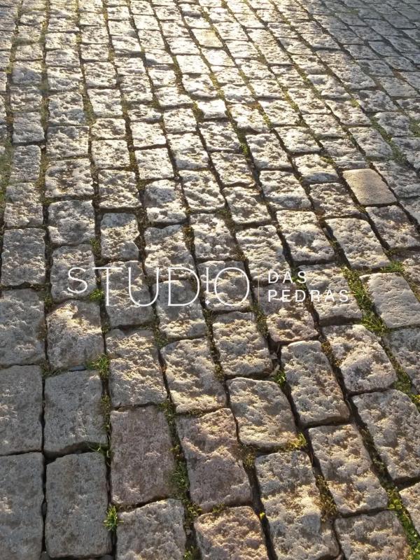 Paralelepípedo de Granito Paralelepípedo Granito Rosado — foto 1