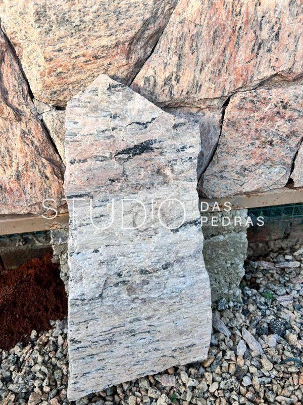 Pedra Madeira Caco Rosa — foto 1