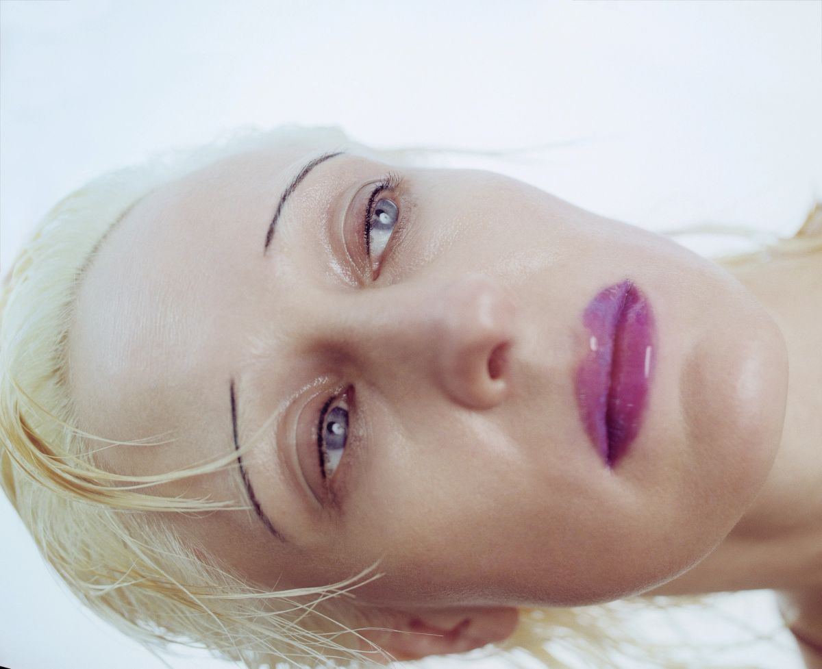 Female photographer eyebrows