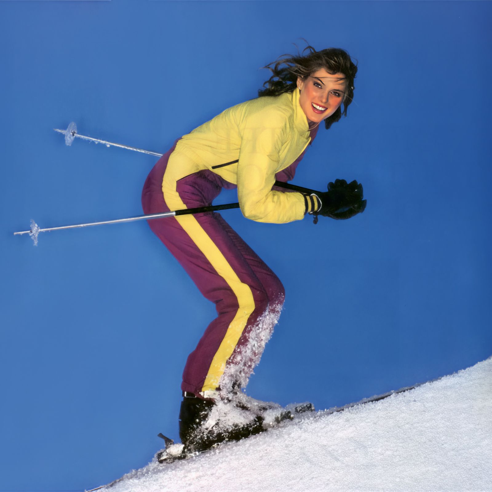 Colmar skier shooting with green and yellow suit