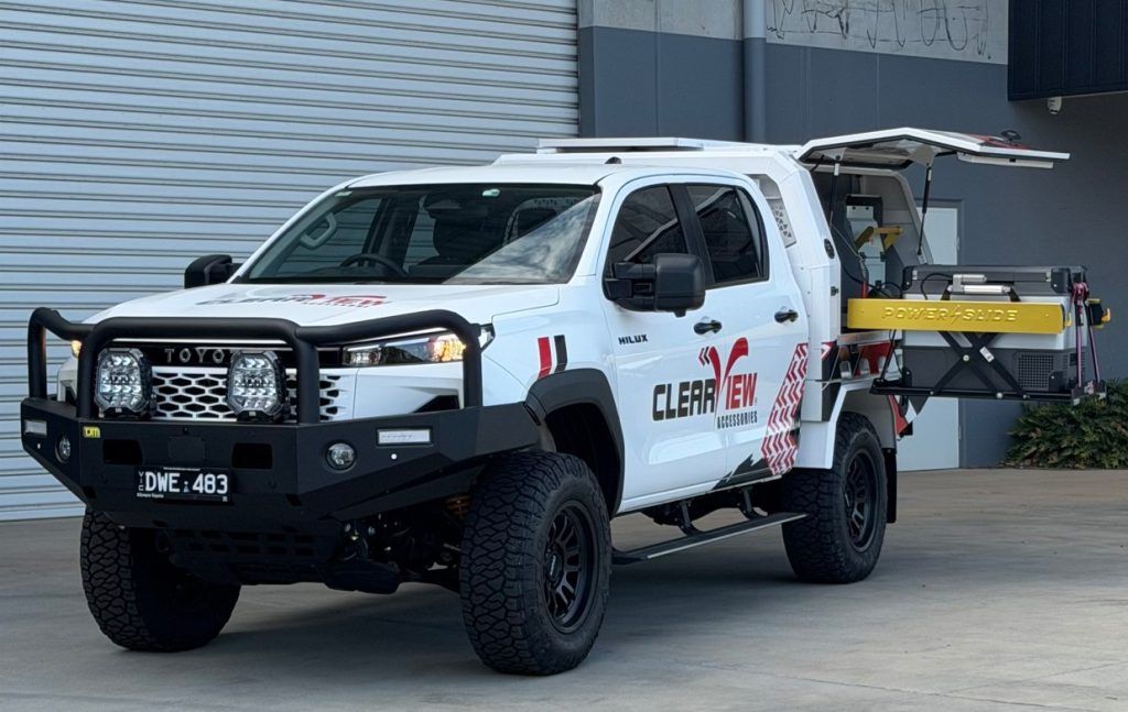 Clearview x TJM HiLux: Projecta 12V power system