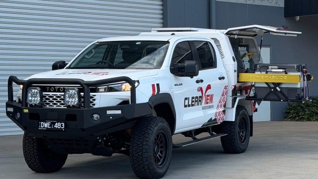 Clearview and TJM N90 HiLux touring build fitted with a Projecta power system