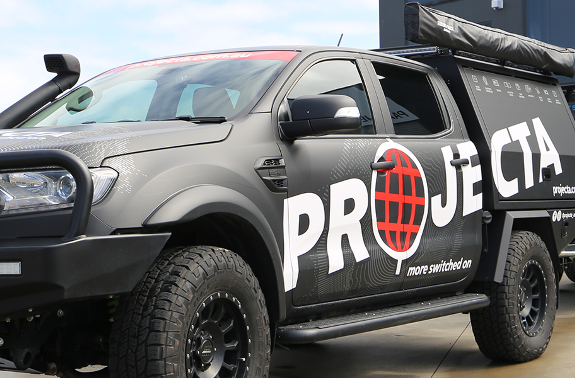 Projecta Helps a Tradie Trailer Uprising