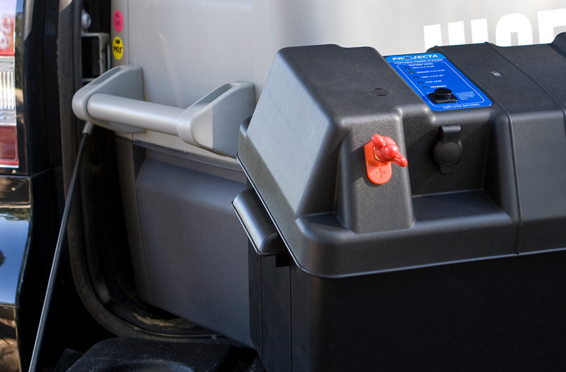 Projecta Turns a Standard Battery Into a User Friendly Power Station