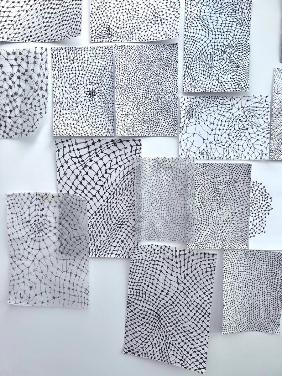 Mesh Drawings and Sketches, monotone linear structures