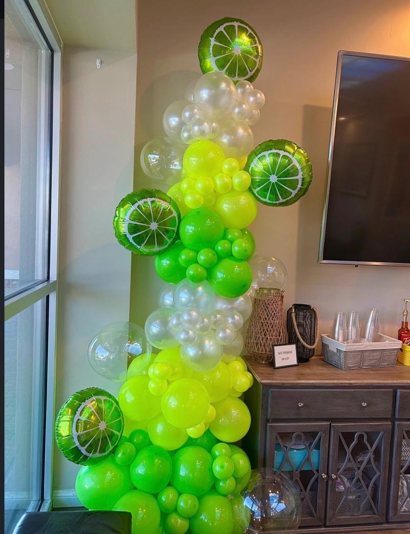 Social Booth LV balloons photo