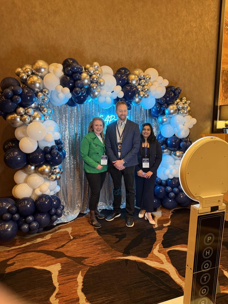 Social Booth LV balloons photo