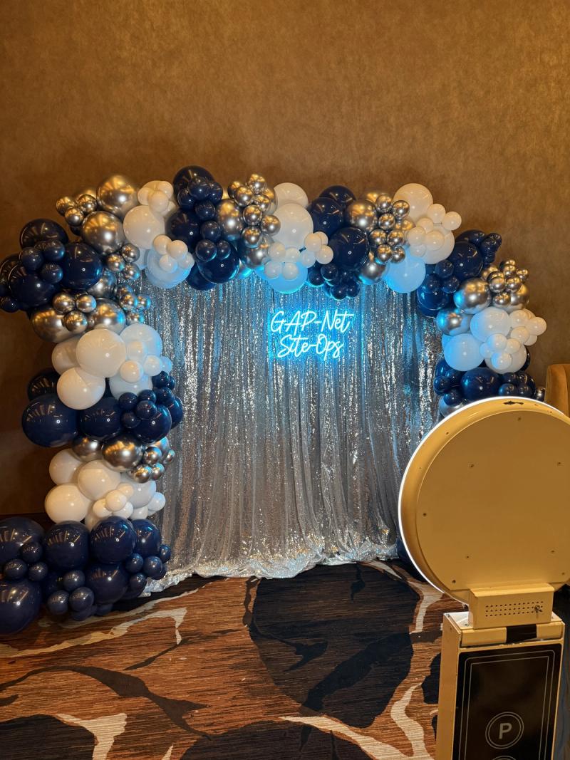 Social Booth LV balloons photo