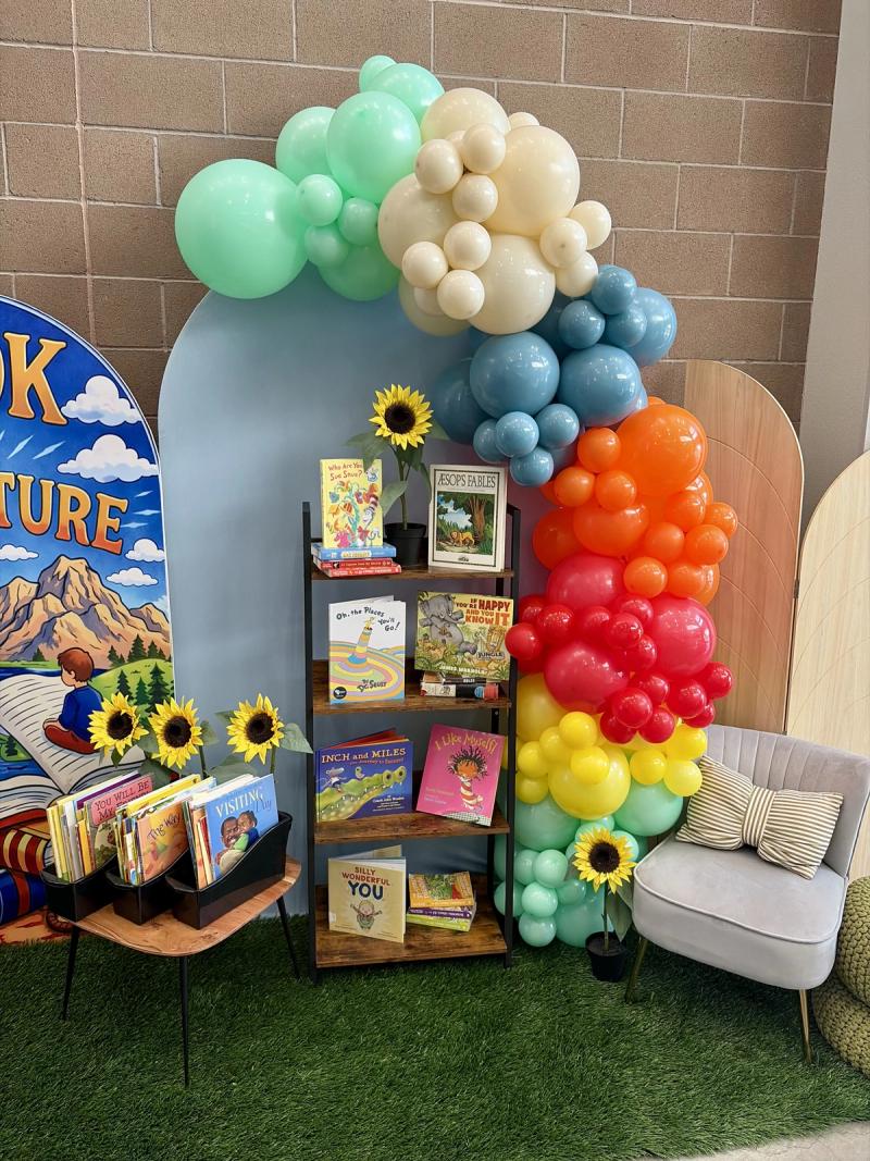 Social Booth LV balloons photo