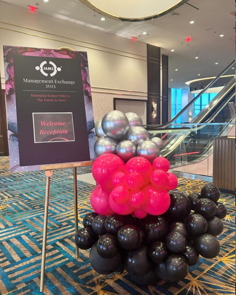 Social Booth LV balloons photo