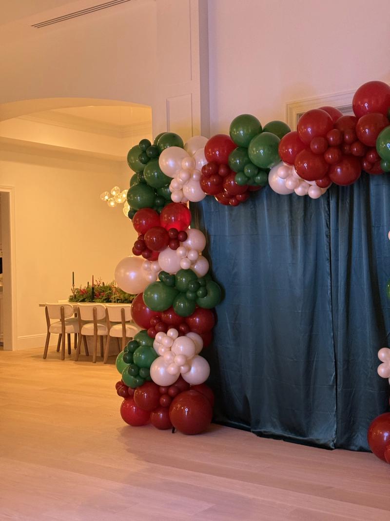Social Booth LV balloons photo