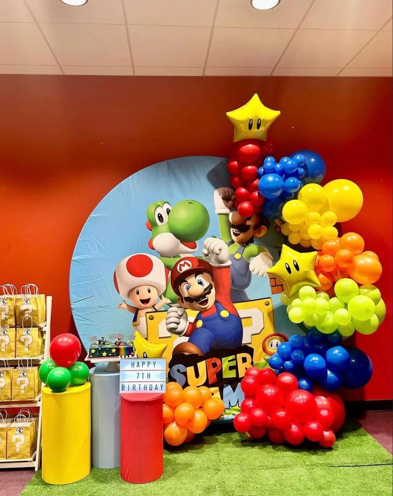 Social Booth LV balloons photo