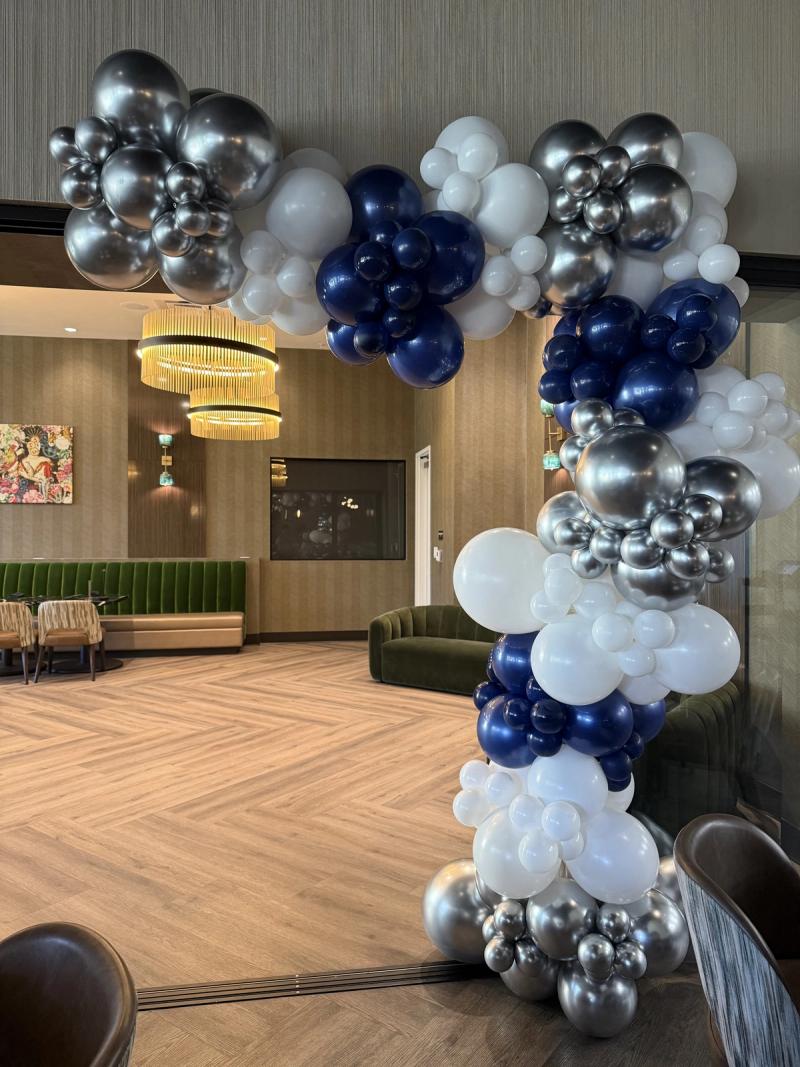 Social Booth LV balloons photo