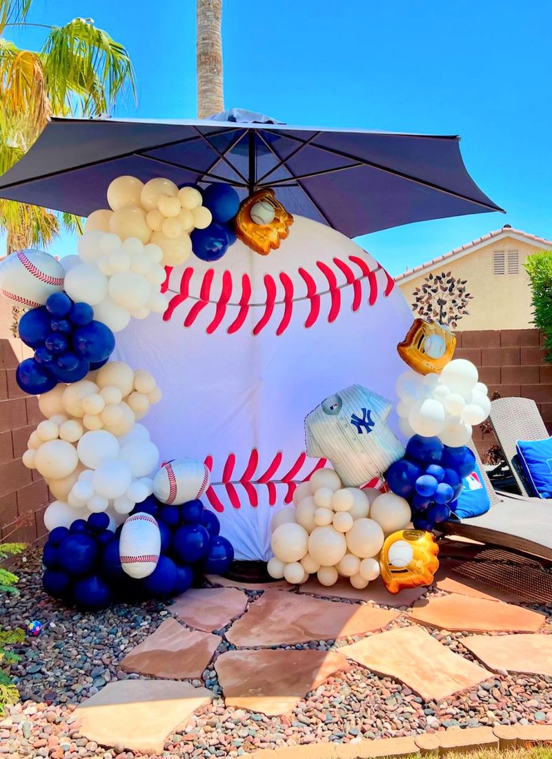 Social Booth LV balloons photo