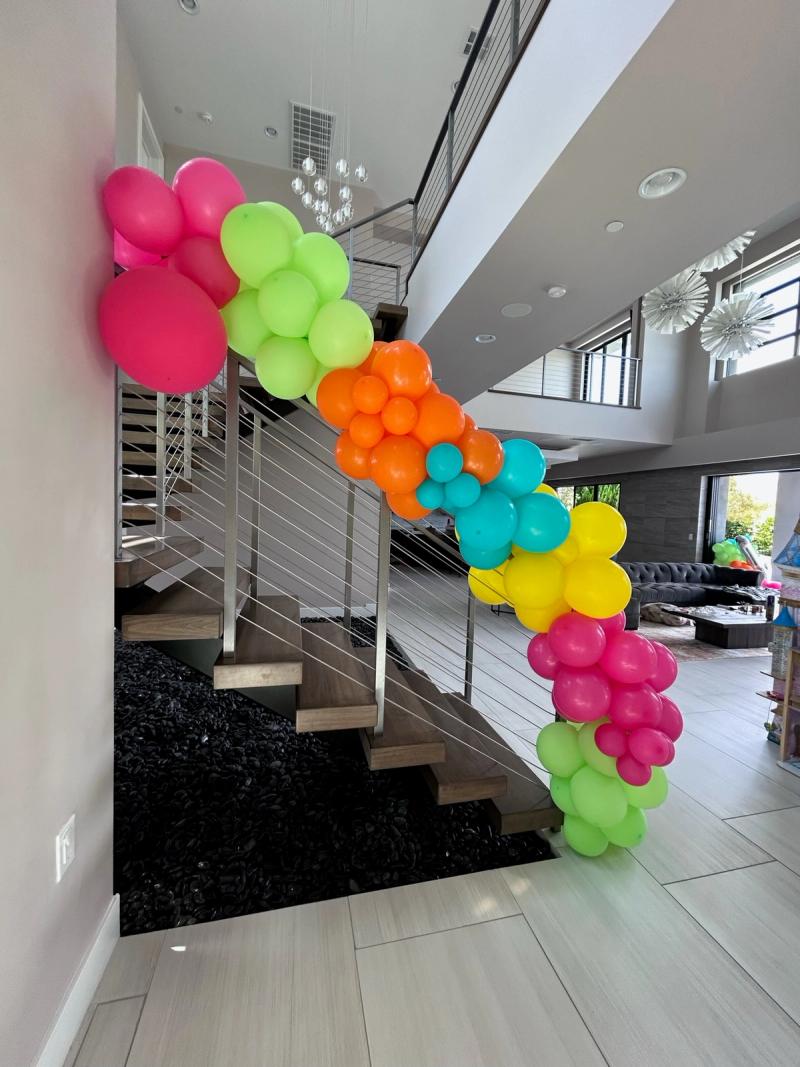 Social Booth LV balloons photo