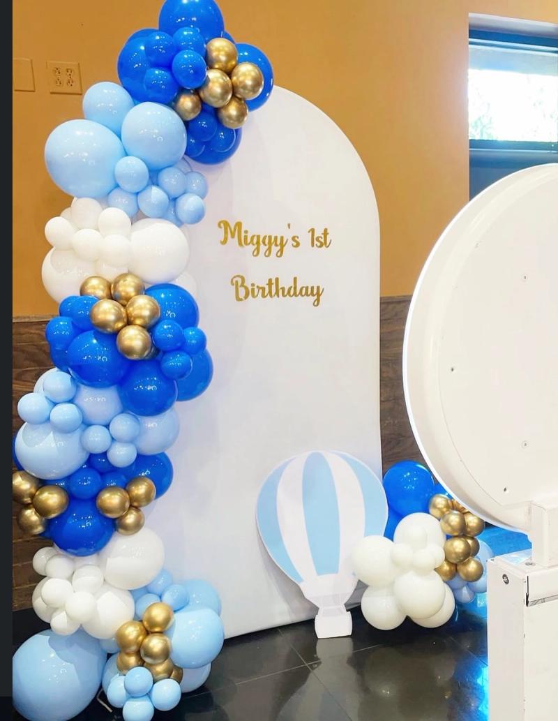 Social Booth LV balloons photo