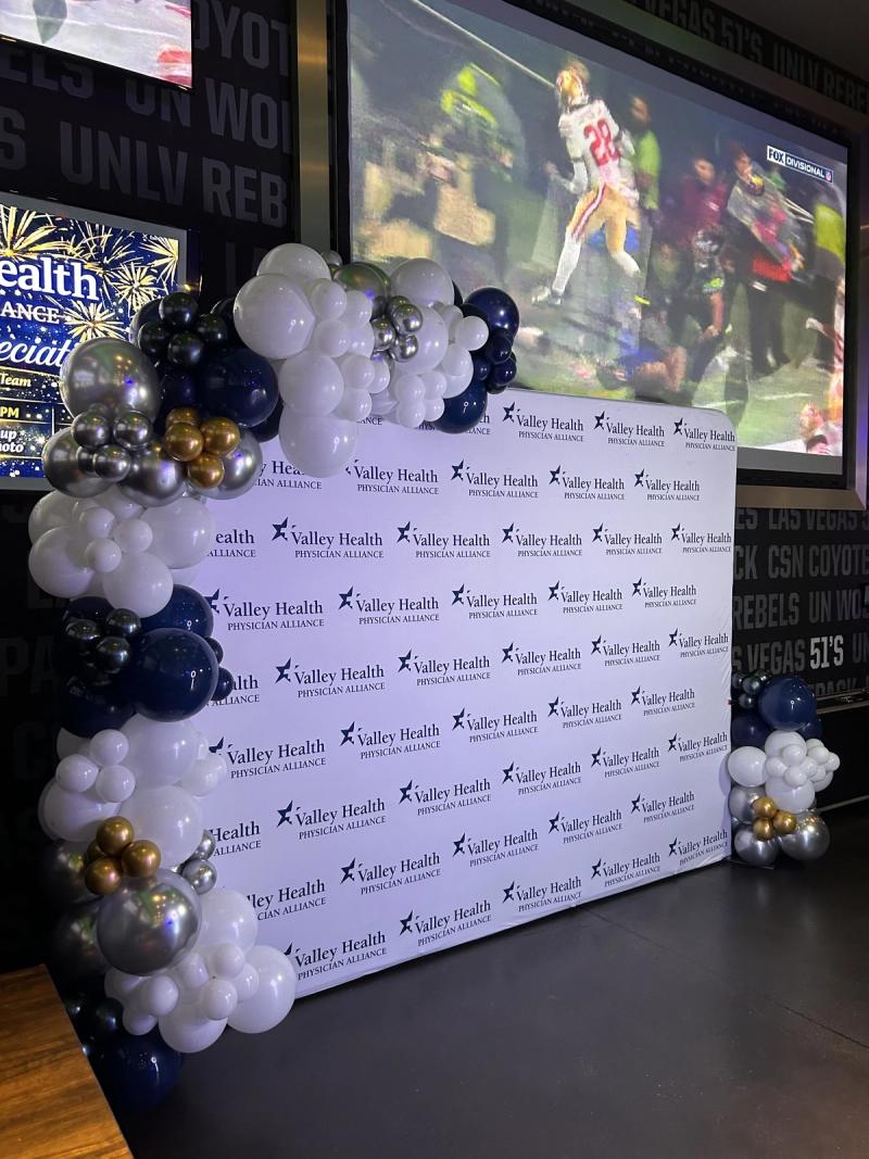 Social Booth LV balloons photo