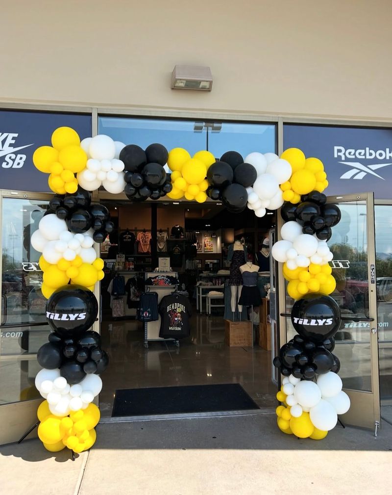 Social Booth LV balloons photo