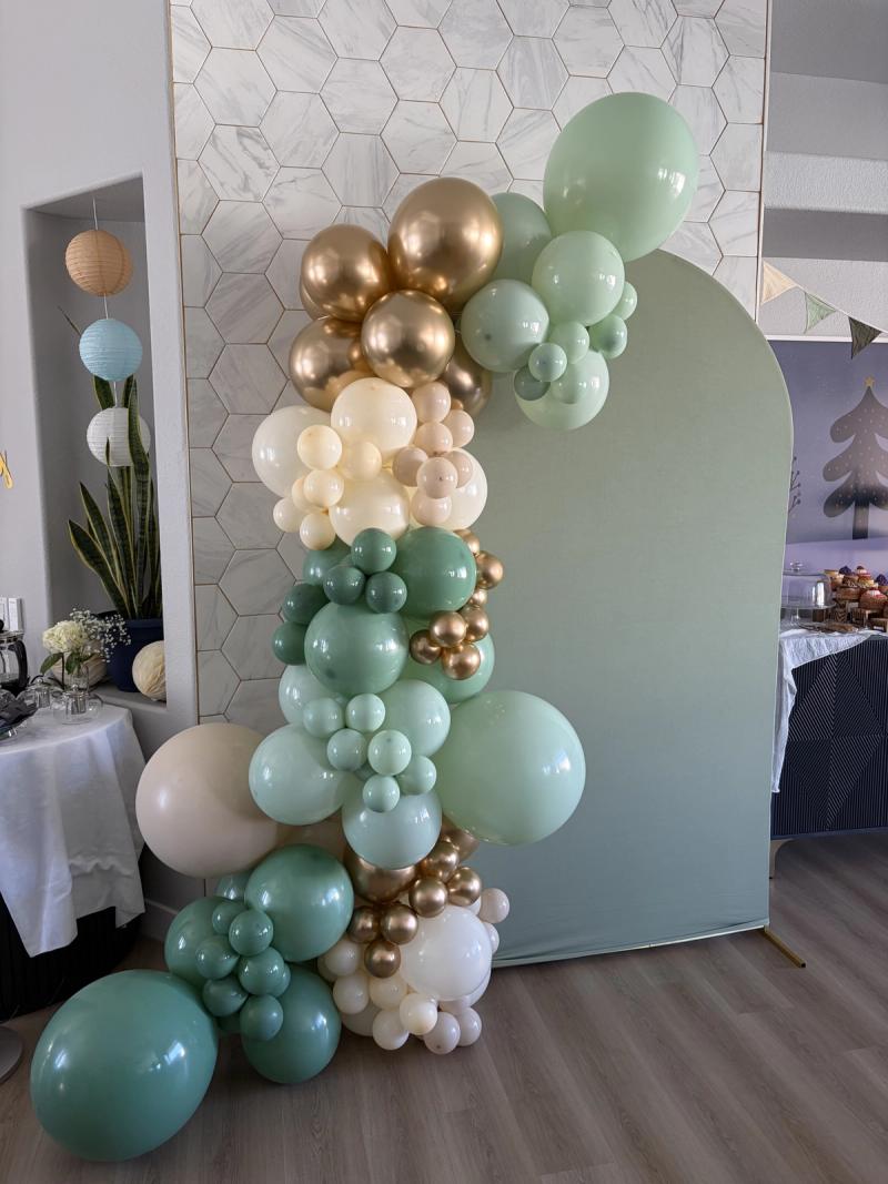 Social Booth LV balloons photo