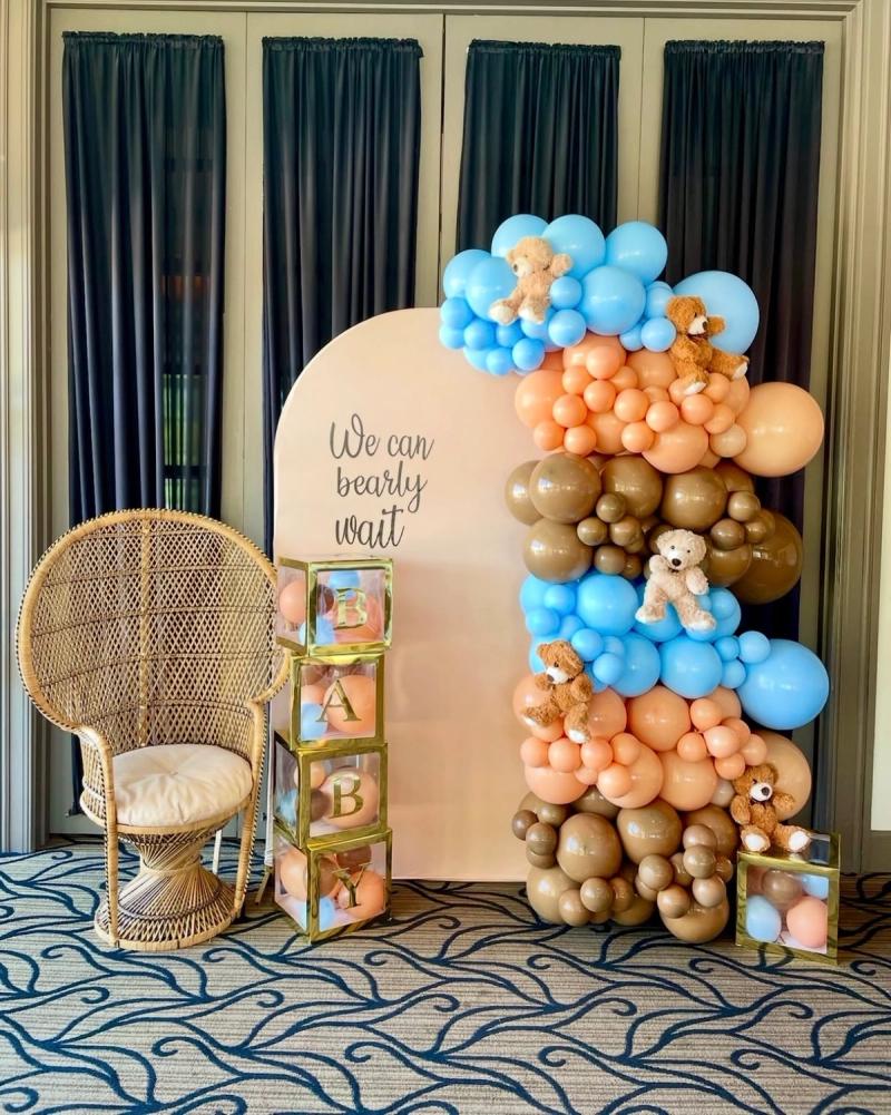 Social Booth LV balloons photo