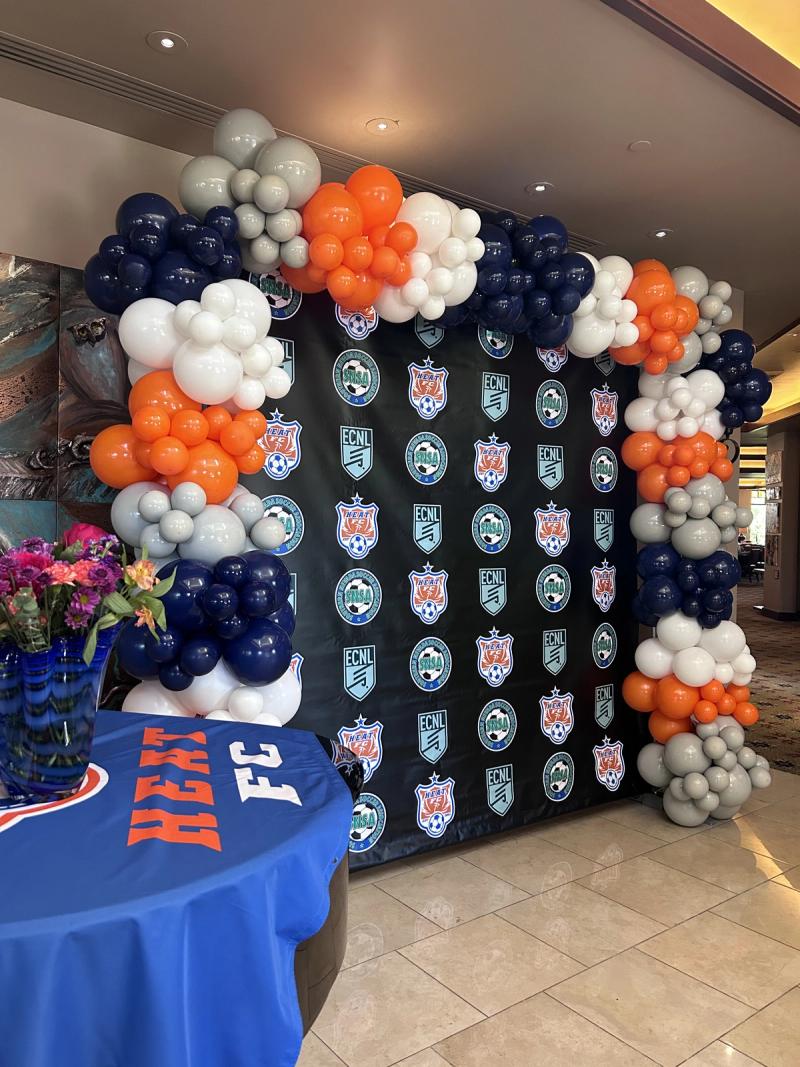 Social Booth LV balloons photo