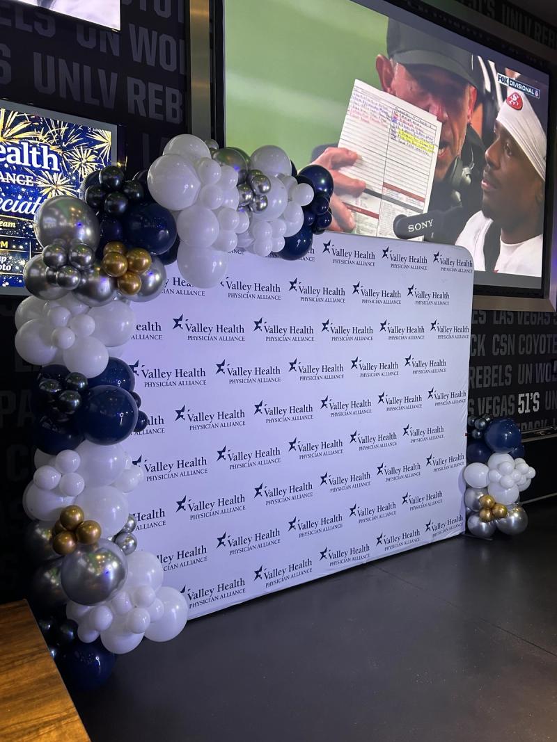 Social Booth LV balloons photo