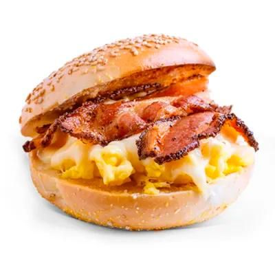 Imagen de Bagel Americano con huevos y tocineta