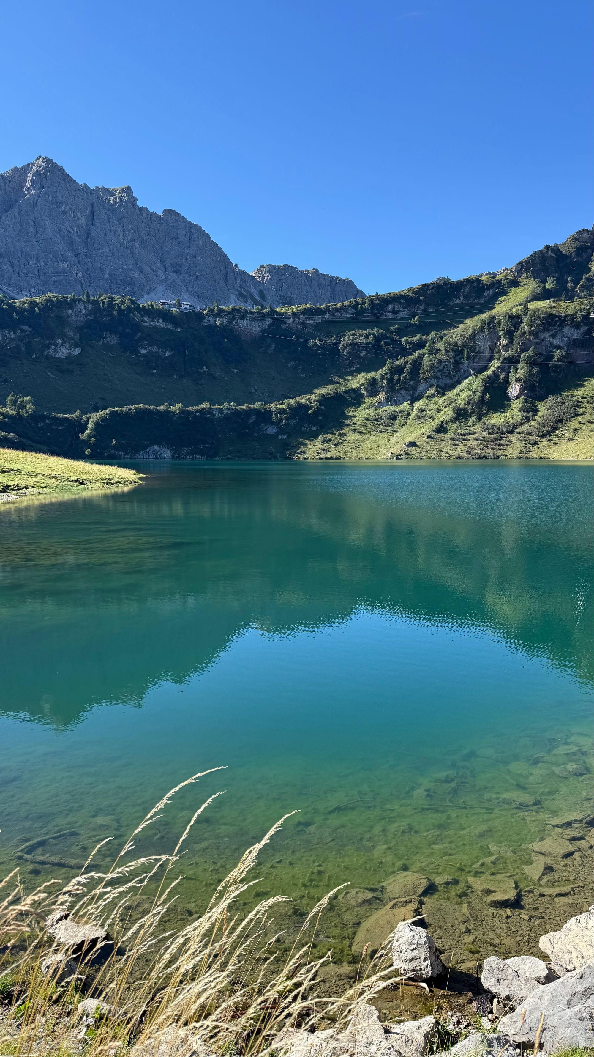 Wanderung vom Vilsalpsee über die Landsberger Hütte zum Neunerköpfle