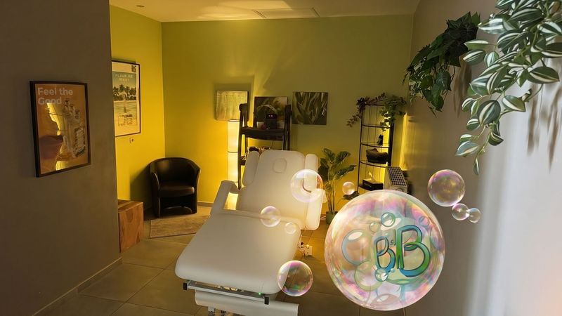 Cabine de soins cocooning à l'institut Bulle de Bonheur, Ghlin près de Mons